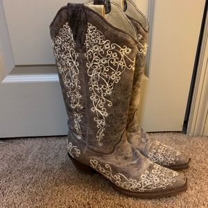 Women’s etched Corral boots